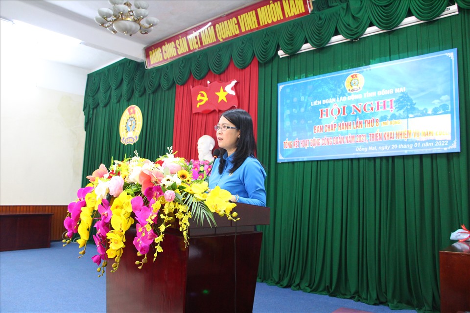Bà Nguyễn Thị Như Ý - Chủ tịch LĐLĐ tỉnh Đồng Nai - phát biểu tại hội nghị. Ảnh: Hà Anh Chiến