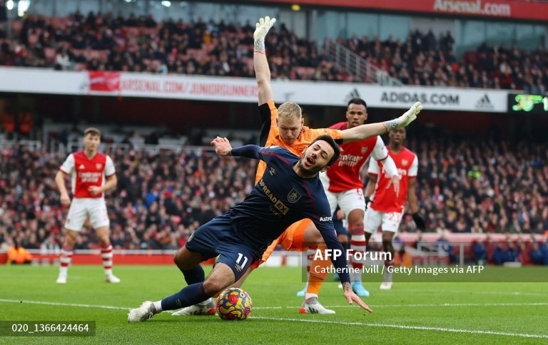 Burnley thi đấu xuất sắc để có được 1 điểm trên sân của Arsenal. Ảnh: AFP