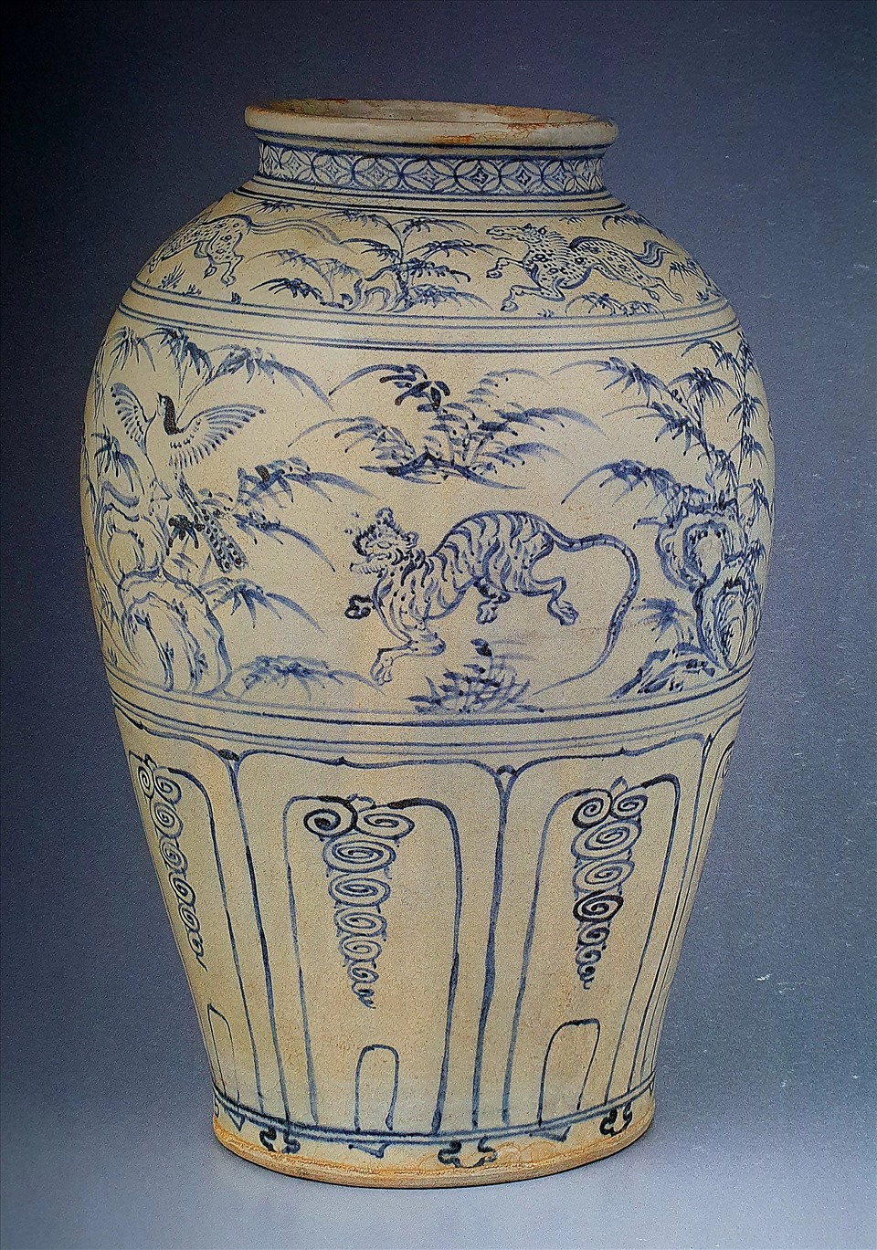 Hổ trên gốm hoa lam, thế kỷ 15, sưu tập nước ngoài.