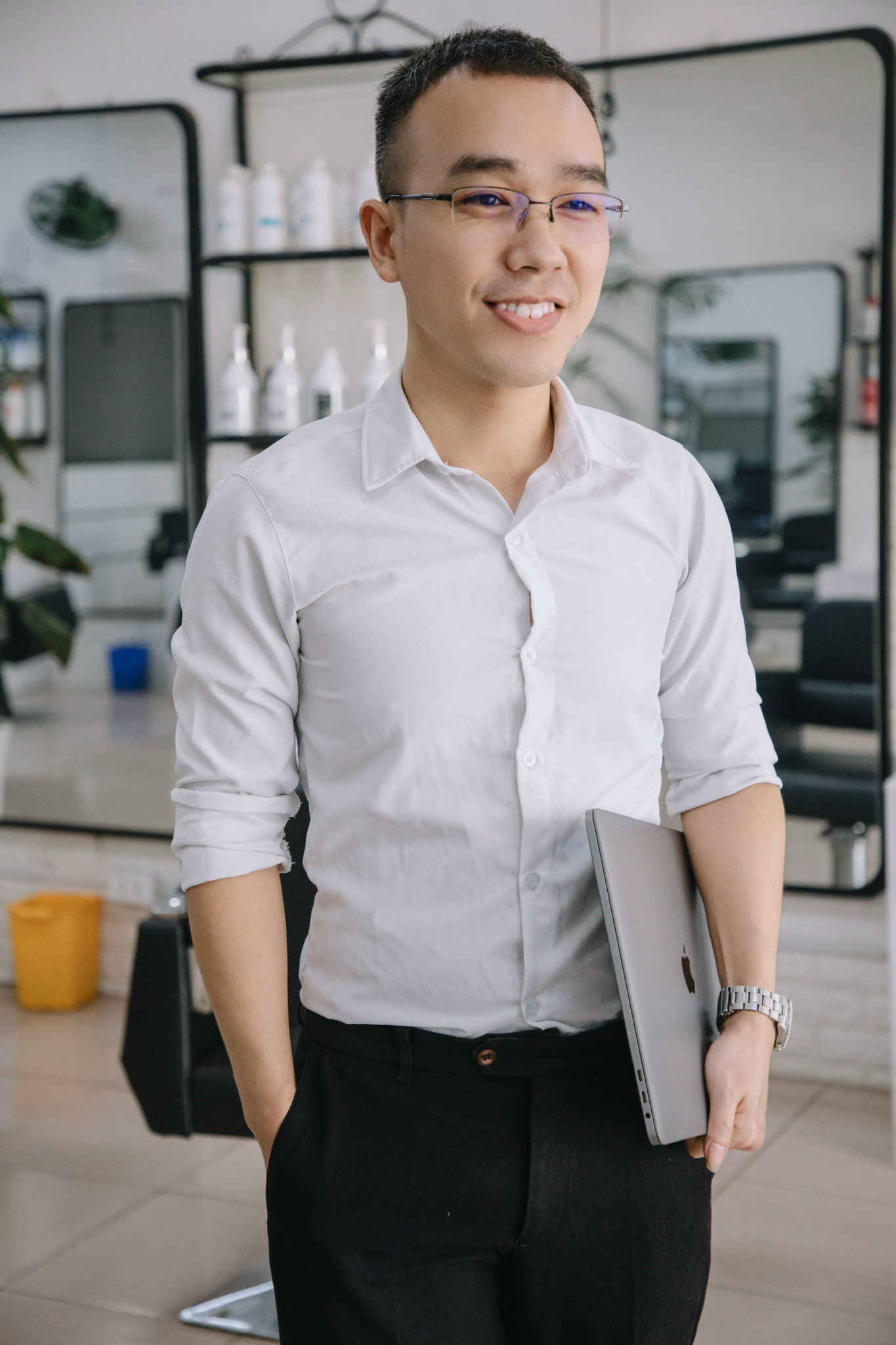 Anh Đức Mark rất tích cực tham gia các hoạt động mang lại giá trị tinh thần cho xã hội.