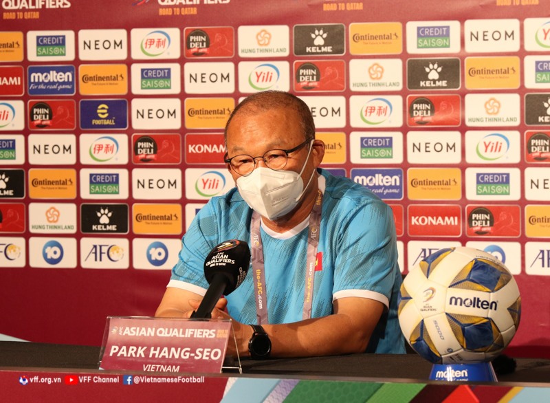 Huấn luyện viên Park Hang-seo muốn tuyển Việt Nam giành 1 điểm trước Australia. Ảnh: VFF