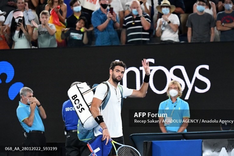Rất nỗ lực nhưng Matteo Berrettini chỉ có 1 set thắng trước Nadal. Ảnh: AFP
