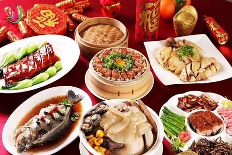 Mâm cơm tất niên truyền thống của người Trung Quốc