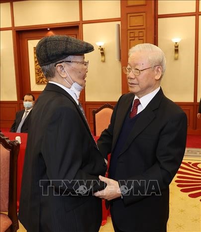 Tổng Bí thư Nguyễn Phú Trọng chúc Tết các lãnh đạo và nguyên lãnh đạo Đảng, Nhà nước. Ảnh: Trí Dũng