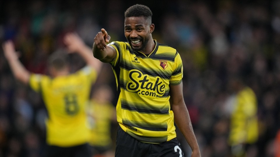 6. Emmanuel Dennis (Tiền đạo - Watford): 8 bàn thắng