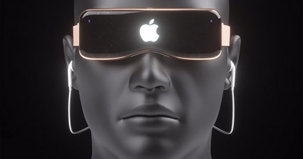 9. Kính AR: Apple dự kiến giới thiệu kính thực tế tăng cường AR, hoặc kính thực tế hỗn hợp (kết hợp giữa VR và AR) ngay trong nửa sau 2022. Kính thông minh mới sẽ có các tính năng như nghe gọi, chỉ đường, chụp ảnh... nhưng bước đầu vẫn đóng vai trò như một phụ kiện của iPhone.