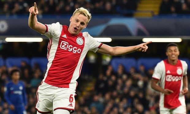 Hình ảnh này chỉ còn là quá khứ. Ảnh: Champions League