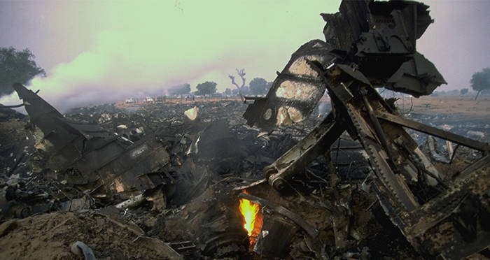 Hiện trường vụ va chạm máy bay trên không tại Charkhi Dadri năm 1996. Ảnh: Wiki