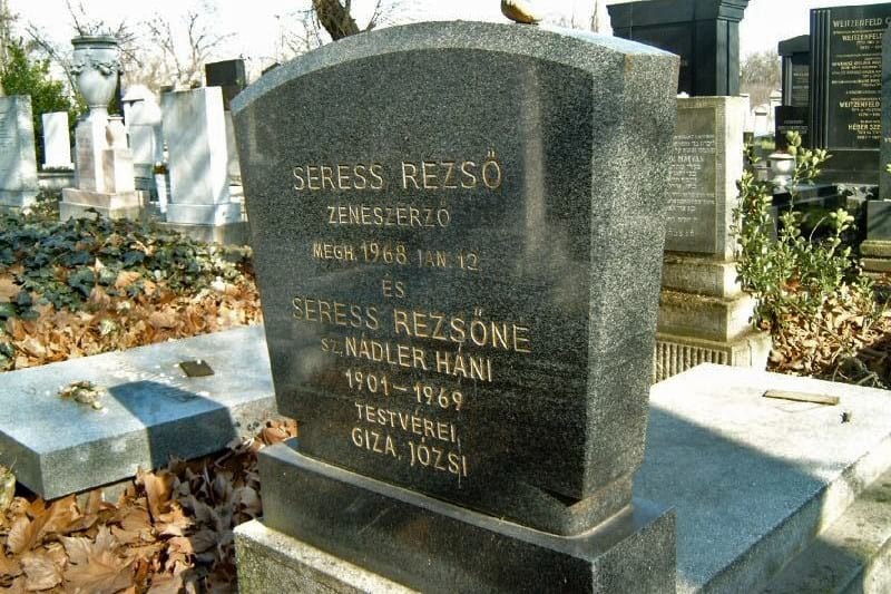 Mộ phần của tác giả Rezső Seress - người tự tử sau nhiều năm phát hành bản nhạc gây ám ảnh. Ảnh: TL