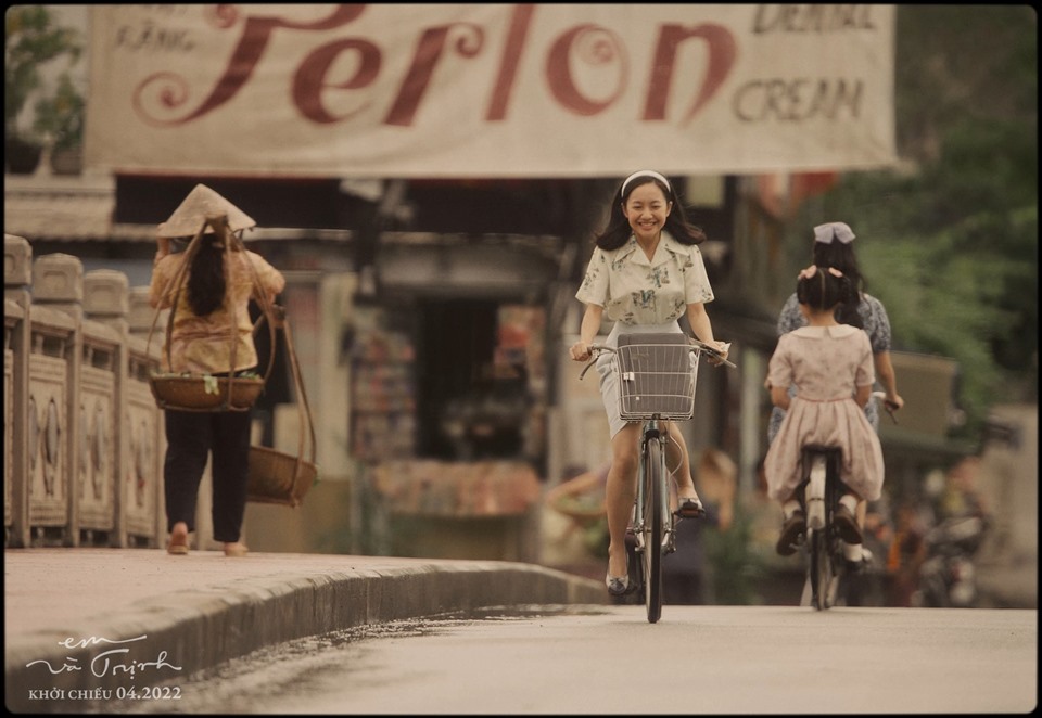 Hình ảnh Trịnh Công Sơn thời trẻ được tái hiện trên phim. Ảnh: ĐPCC.