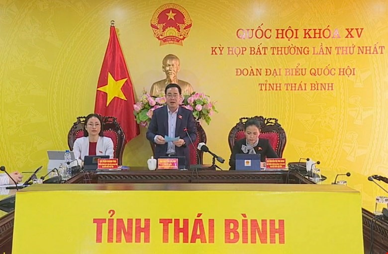 Đại biểu Nguyễn Văn Huy - Đoàn ĐBQH tỉnh Thái Bình phát biểu thảo luận từ điểm cầu Thái Bình. Ảnh QH