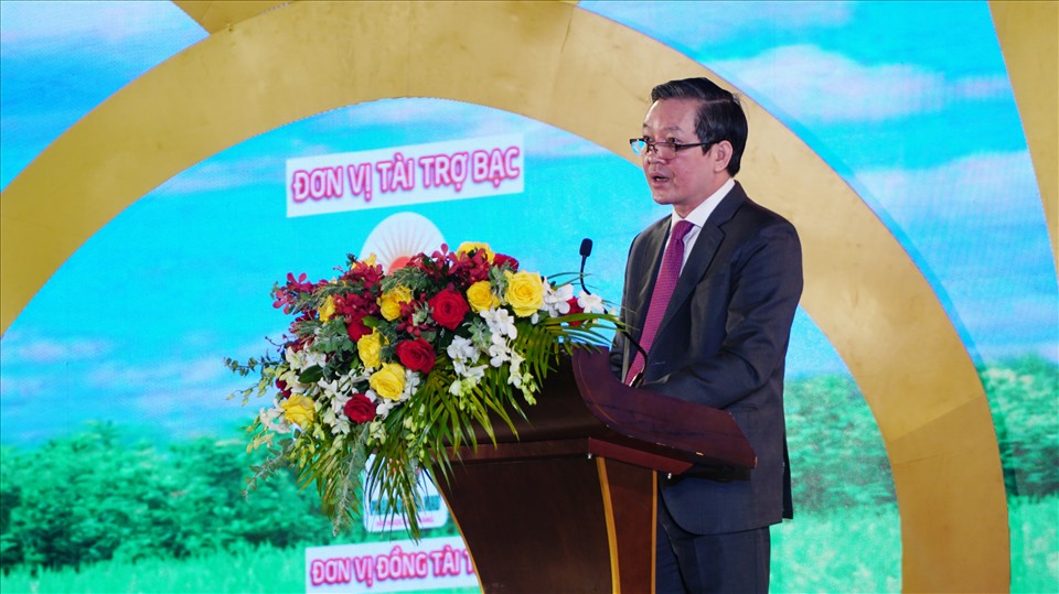 Ông Lương Quốc Đoàn - Chủ tịch Trung ương Hội Nông dân Việt Nam phát biểu khai mạc tại buổi lễ. Ảnh: Tạ Quang.