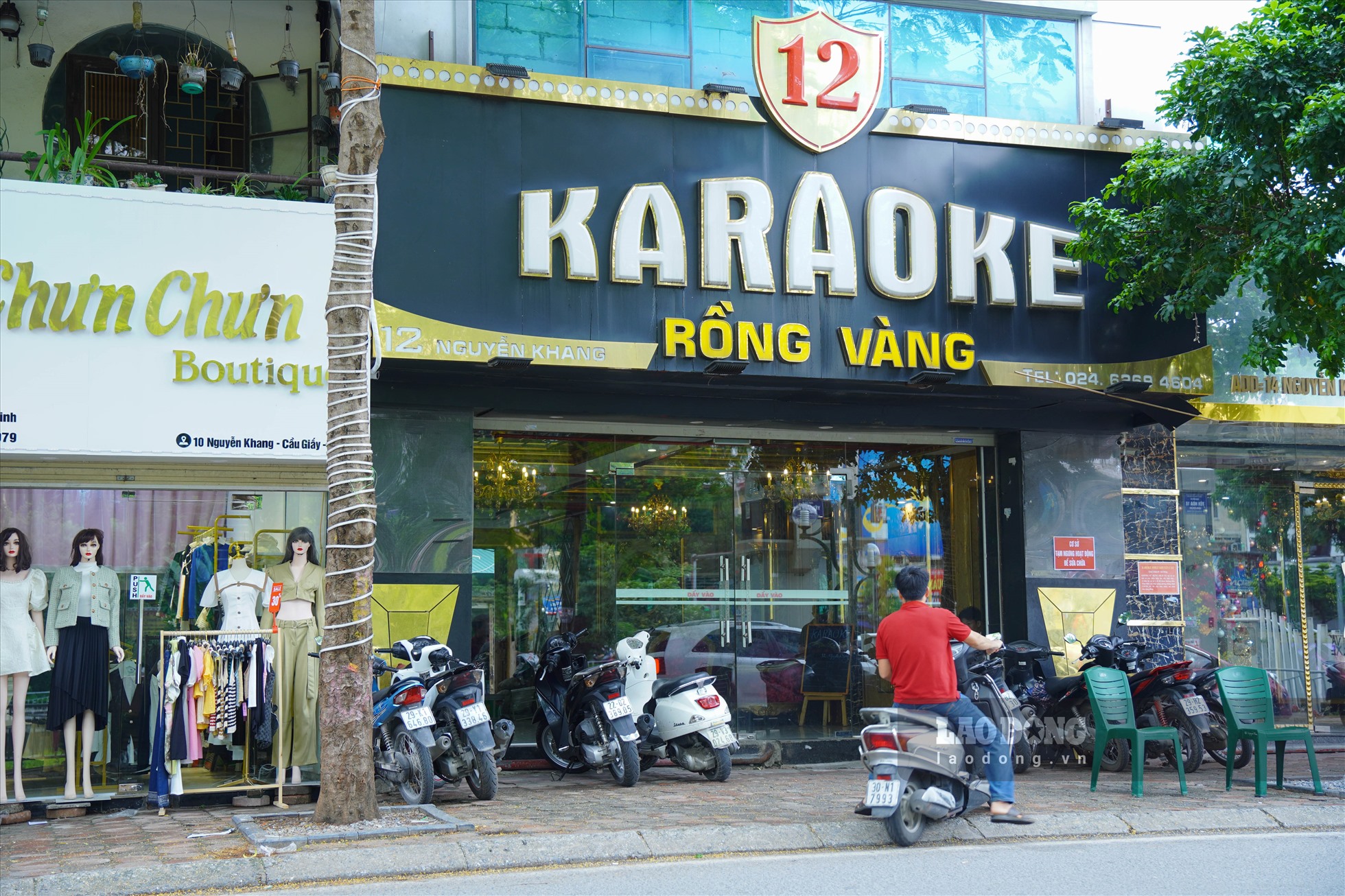 Địa điểm thứ 3 là quán karaoke Rồng vàng (12 Nguyễn Khang). Theo báo cáo, Công an quận Cầu Giấy đang đề xuất đình chỉ cơ sở này.