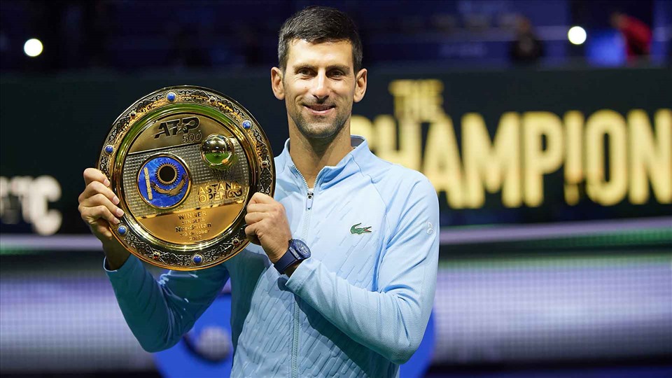 Djokovic có danh hiệu ATP thứ 90 trong sự nghiệp với chức vô địch Astana Open. Ảnh: ATP