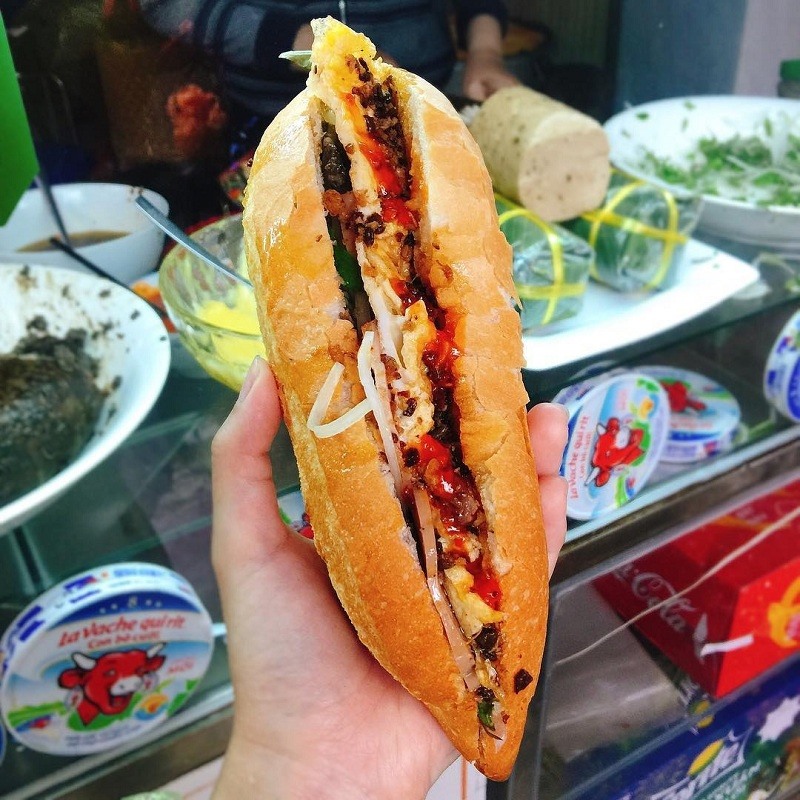 Bánh mì Hội An. Ảnh: Halo Travel