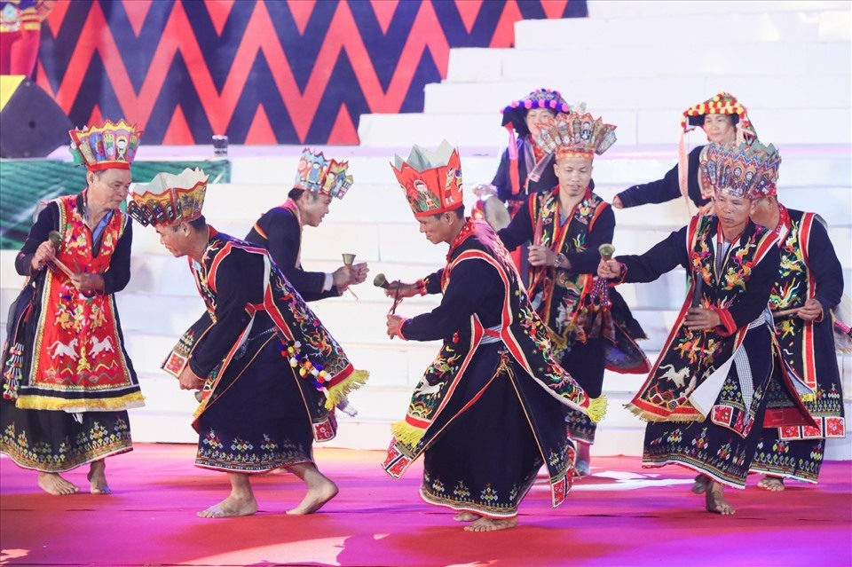 Dân tộc Dao có đời sống văn hóa, tinh thần phong phú, với các phong tục, tập quán, truyền thống văn hóa. Ảnh: Phạm Quang Vinh