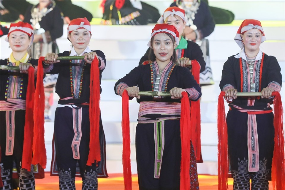 Văn hóa của đồng bào Dao là sự kết tinh trong quá trình lao động sáng tạo. Ảnh: Phạm Quang Vinh
