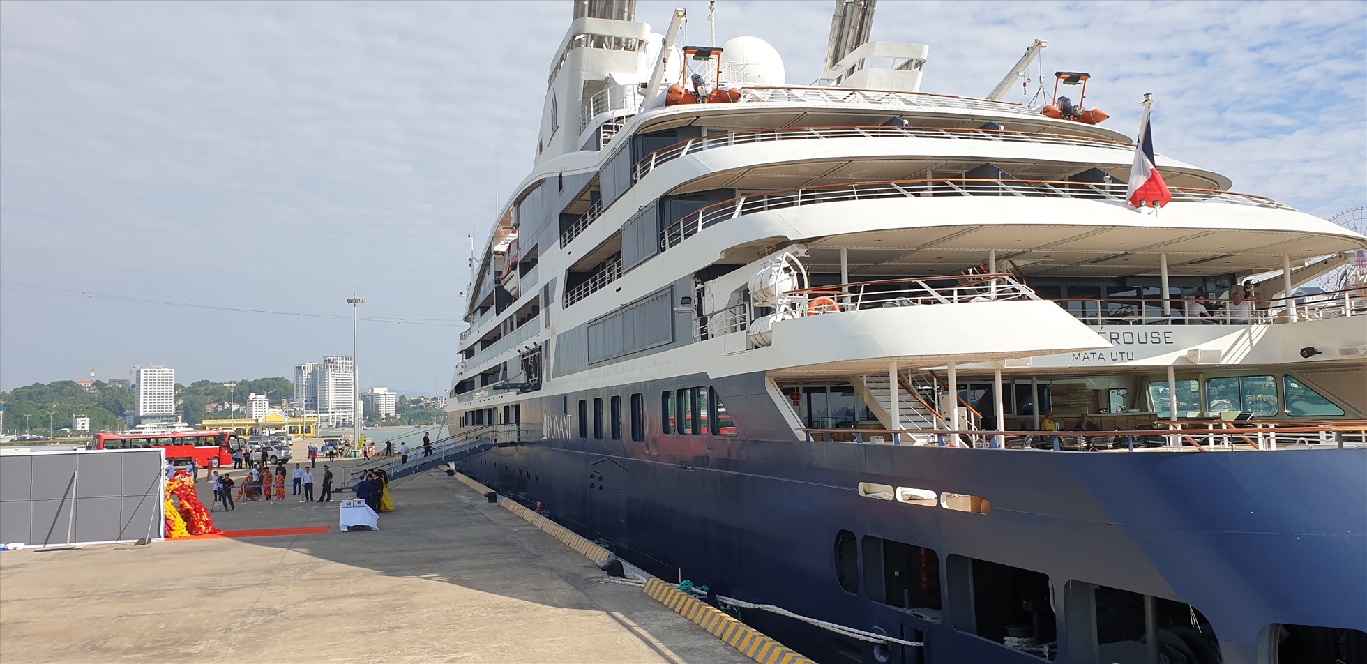 Tàu Le Lapérouse neo đậu tại Cảng tàu du lịch quốc tế Hạ Long đến ngày 14.10.2022. Ảnh: Nguyễn Hùng