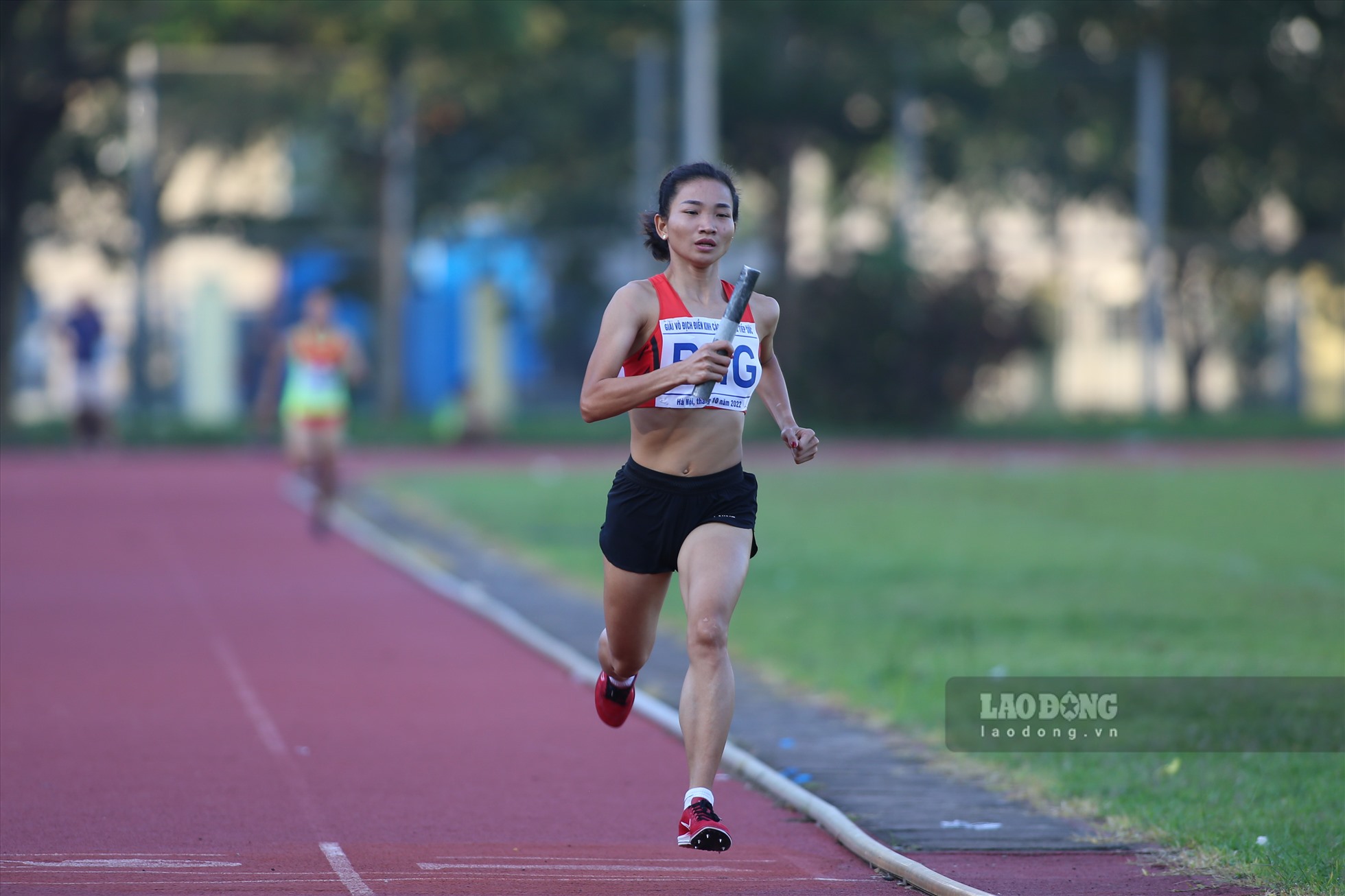 Niềm hi vọng của Bắc Giang và cũng nhận được sự chờ đợi của người yêu điền kinh là Nguyễn Thị Oanh. Cô gái vàng của điền kinh Việt Nam được sắp xếp chạy ở lượt cuối cùng trong 4 lượt chạy của đội.