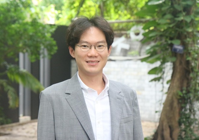 Ông Suk Jin Young - Giám đốc Trung tâm Văn hóa Hàn Quốc tại Việt Nam. Ảnh: NVCC