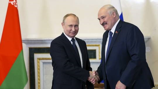 Tổng thống Belarus Alexander Lukashenko và Tổng thống Nga Vladimir Putin. Ảnh: Kremlin