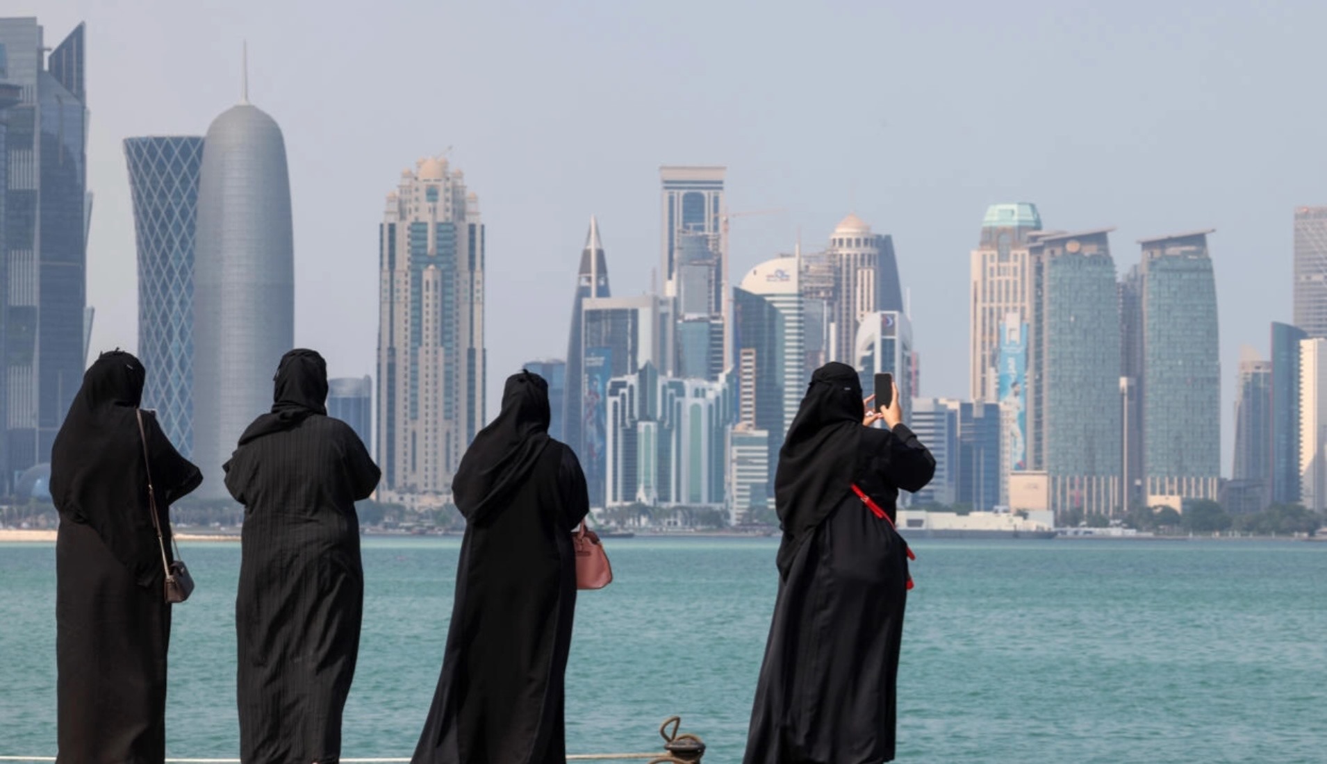 Lượng du khách đổ về Qatar sẽ tăng cao trong vài tháng tới, khi World Cup diễn ra. Ảnh: AFP