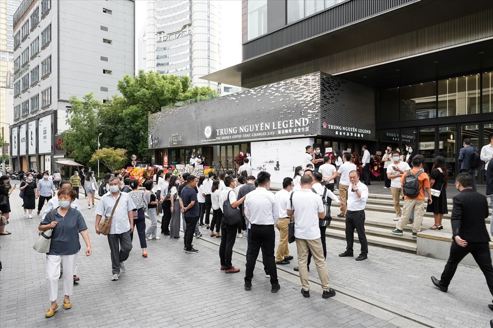 Mô hình “Thế giới cà phê Trung Nguyên Legend” tại Thượng Hải đã khẳng định vị thế của thương hiệu doanh nghiệp Việt Nam trên toàn cầu. Ảnh: T.N