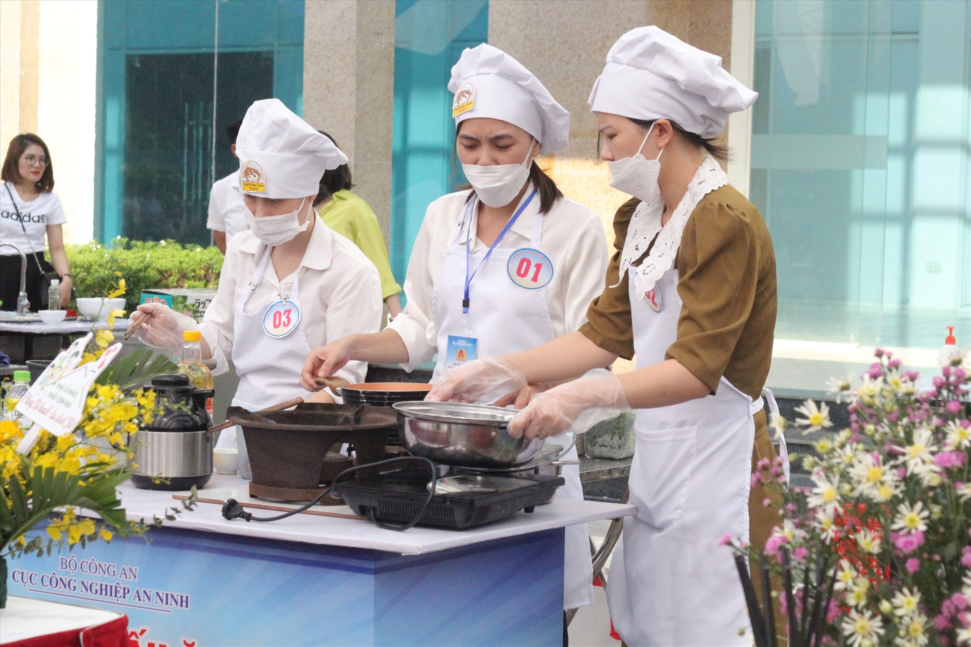 Các đội thi tham gia tranh tài