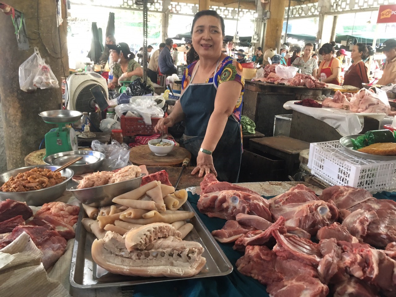 Các mặt hàng cá, thịt tại các chợ giá cả ổn định.