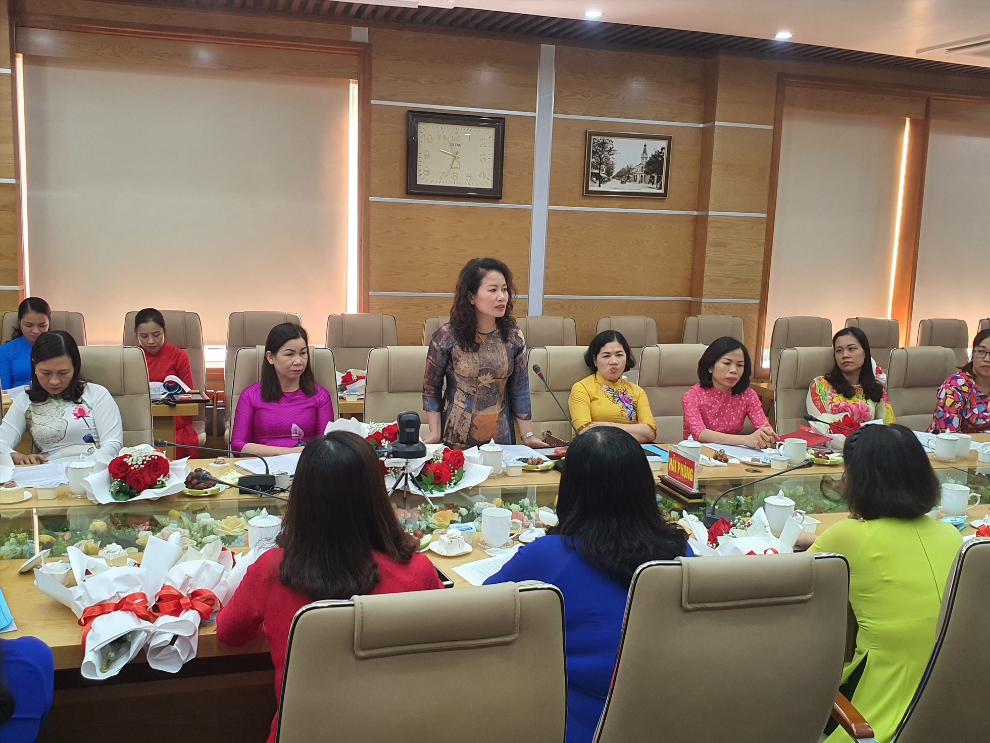 Đại diện LĐLĐ huyện Tiên Lãng tham luận tại tọa đàm do LĐLĐ Hải Phòng tổ chức