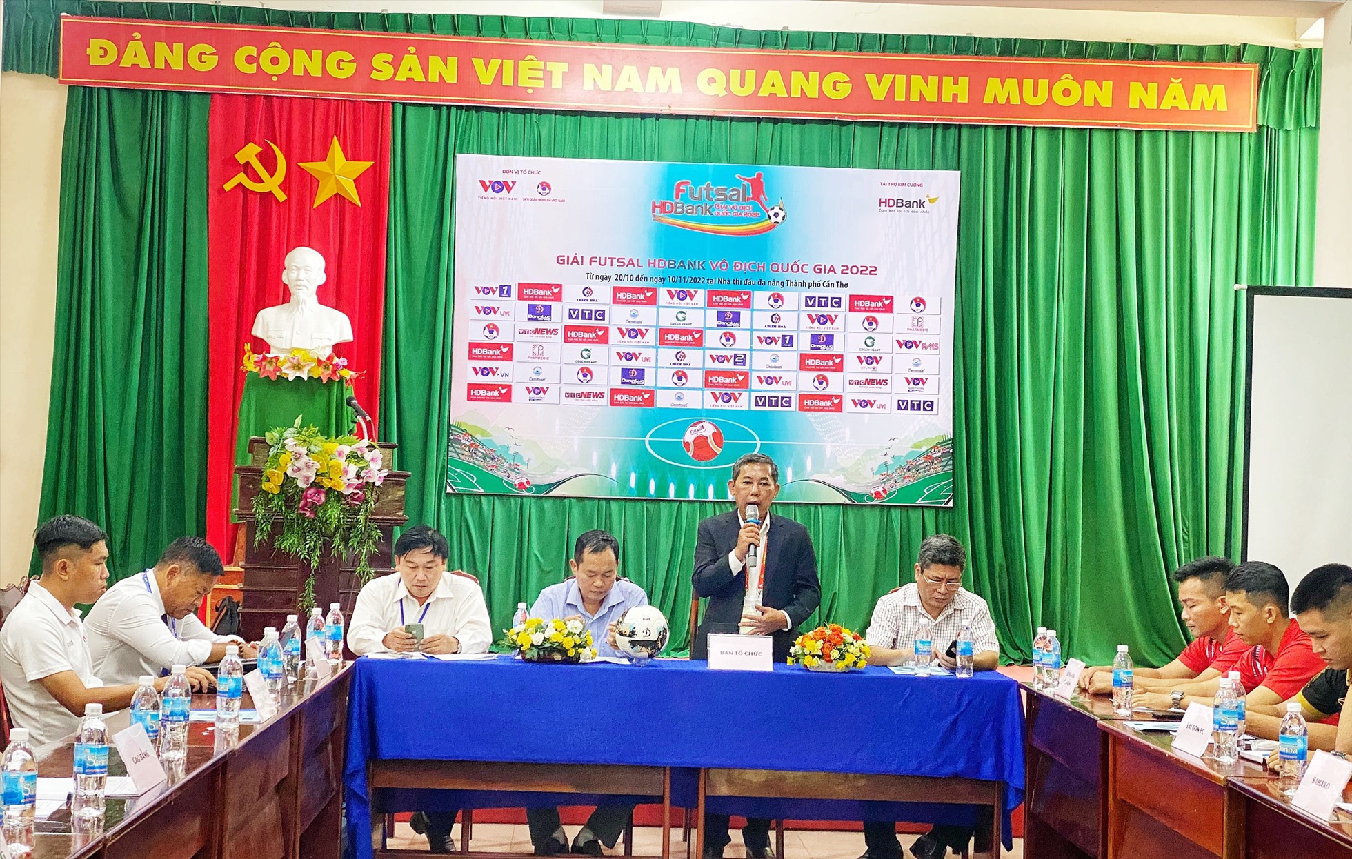Quang cảnh buổi họp báo Giải Futsal Quốc gia 2022.