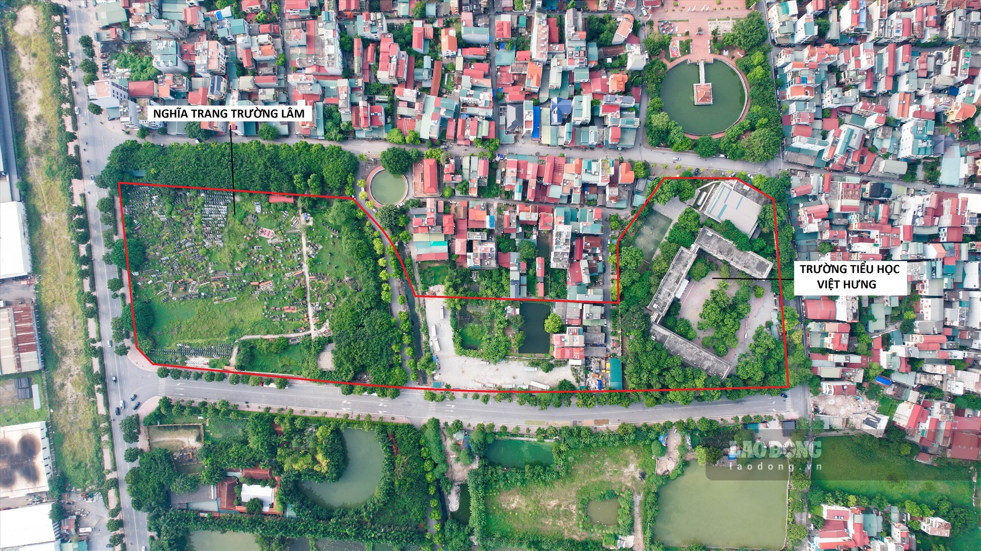 Trên địa bàn phường Việt Hưng (Long Biên) cũng có nhiều khu đất nghĩa trang được quy hoạch xây dựng trường học, trong đó có nghĩa trang Trường Lâm.