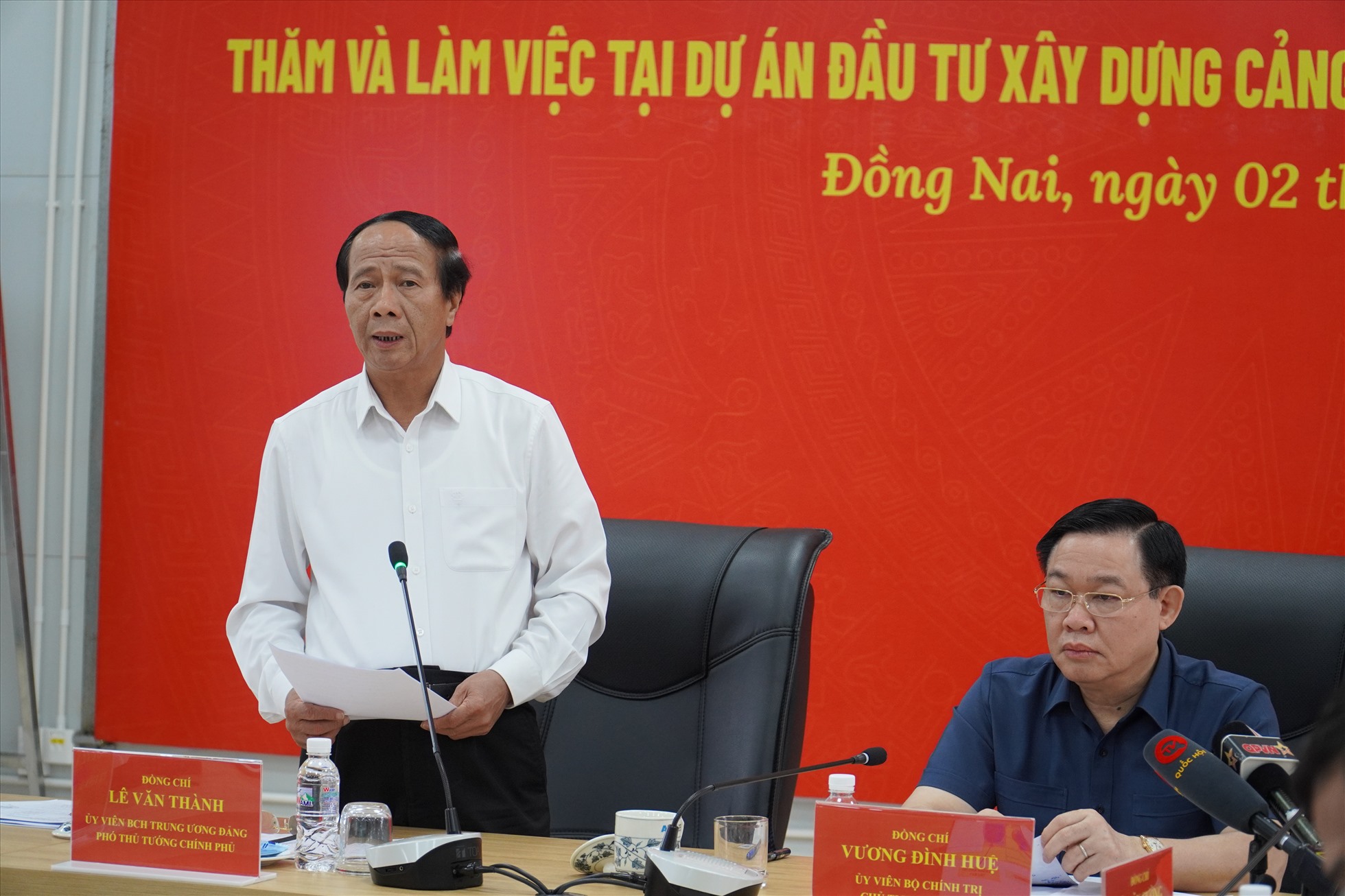 Phó thủ tướng Lê Văn Thành phát biểu tại buổi làm việc. Ảnh: Hà Anh Chiến