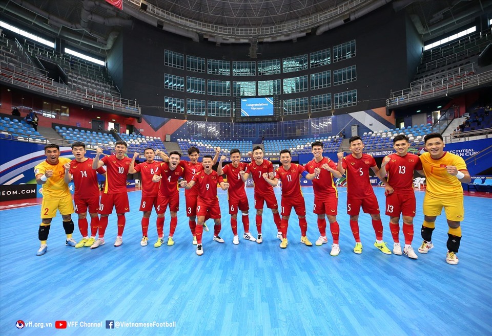 Tuyển futsal việt Nam quyết tâm giành vé vào tứ kết giải futsal Châu Á. Ảnh: VFF