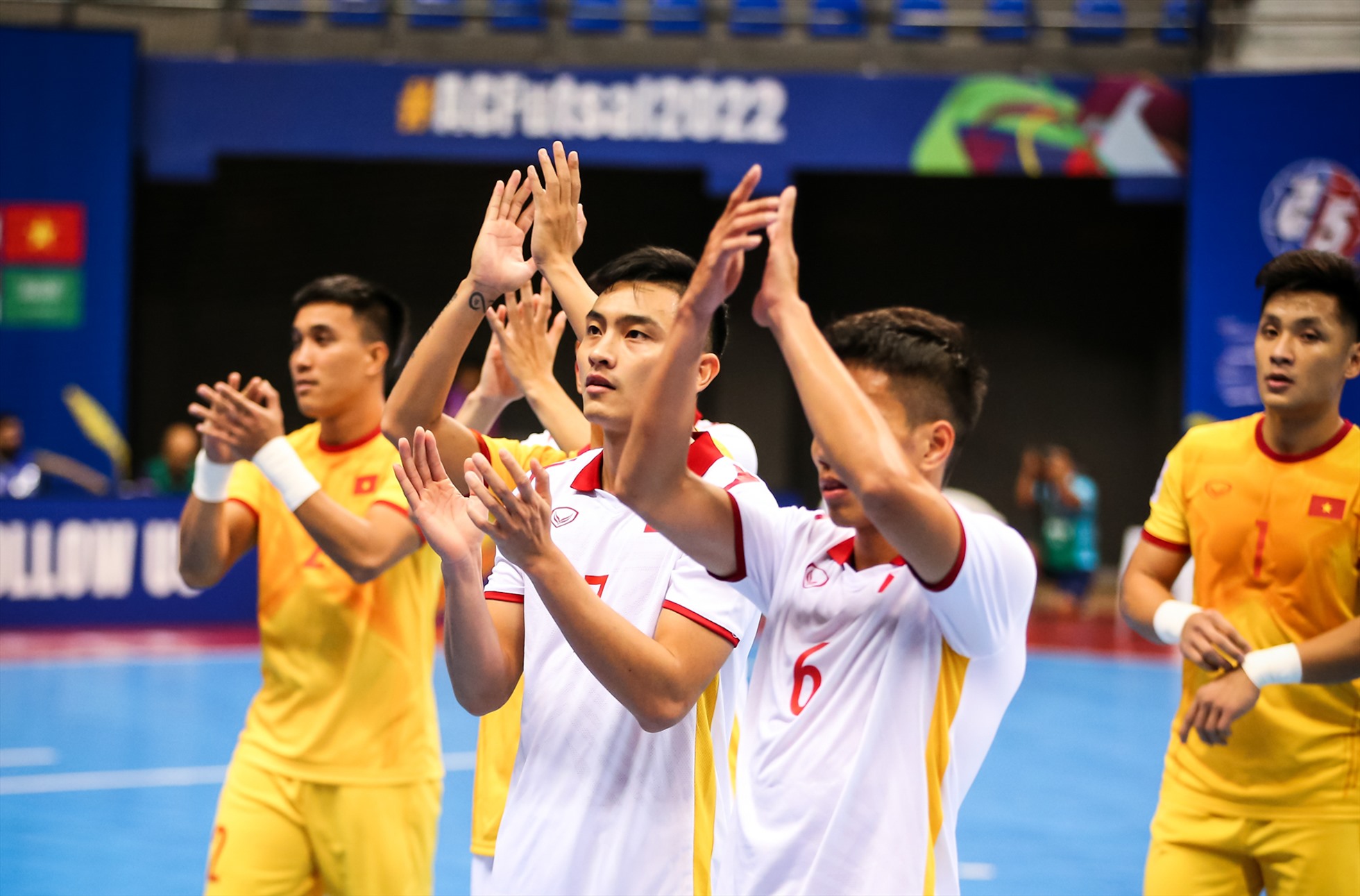 Tuyển futsal Việt Nam chạm trán tuyển Iran tại tứ kết futsal Châu Á 2022. Ảnh: VFF