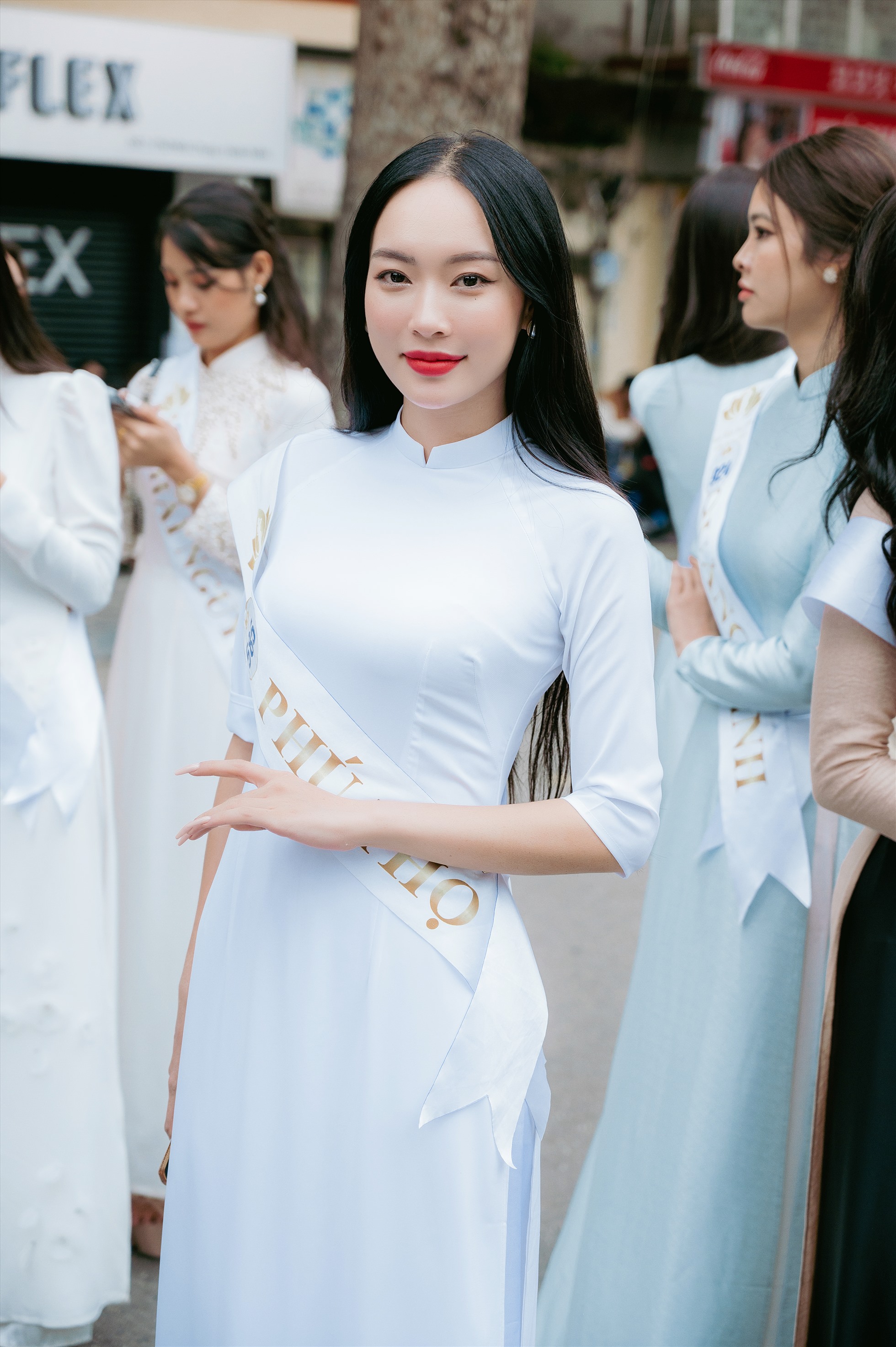 Hướng dẫn viên