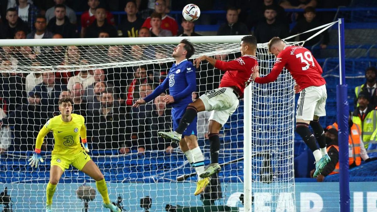 Những khoảnh khắc muộn màng của cả Chelsea lẫn Man United. Ảnh: AFP