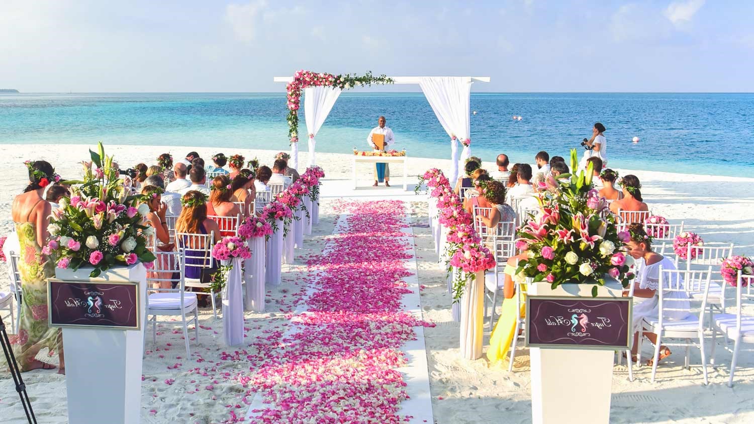 Nhiều khách Ấn chọn Thái Lan làm điểm tổ chức hôn lễ. Ảnh: Phuket Wedding DJ