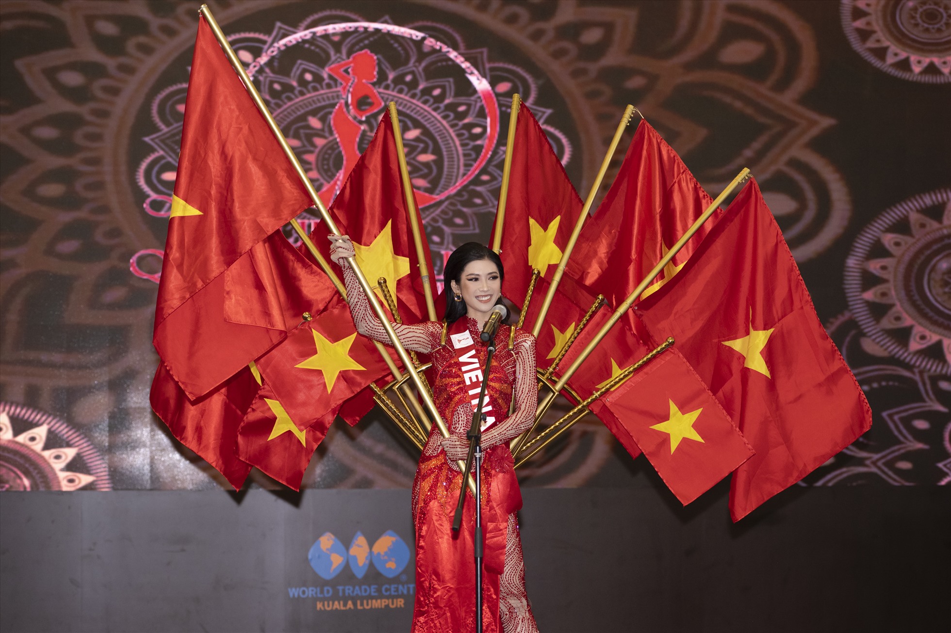 Trước khi chính thức đạt được ngôi vị Hoa hậu, Bình An cũng đã cùng thiết kế Tự hào Việt Nam của Bùi Hoàng Ân  - trang phục được Chế Nguyễn Quỳnh Châu trình diễn trong Miss Grand Vietnam giành được danh hiệu Best in National Costume.