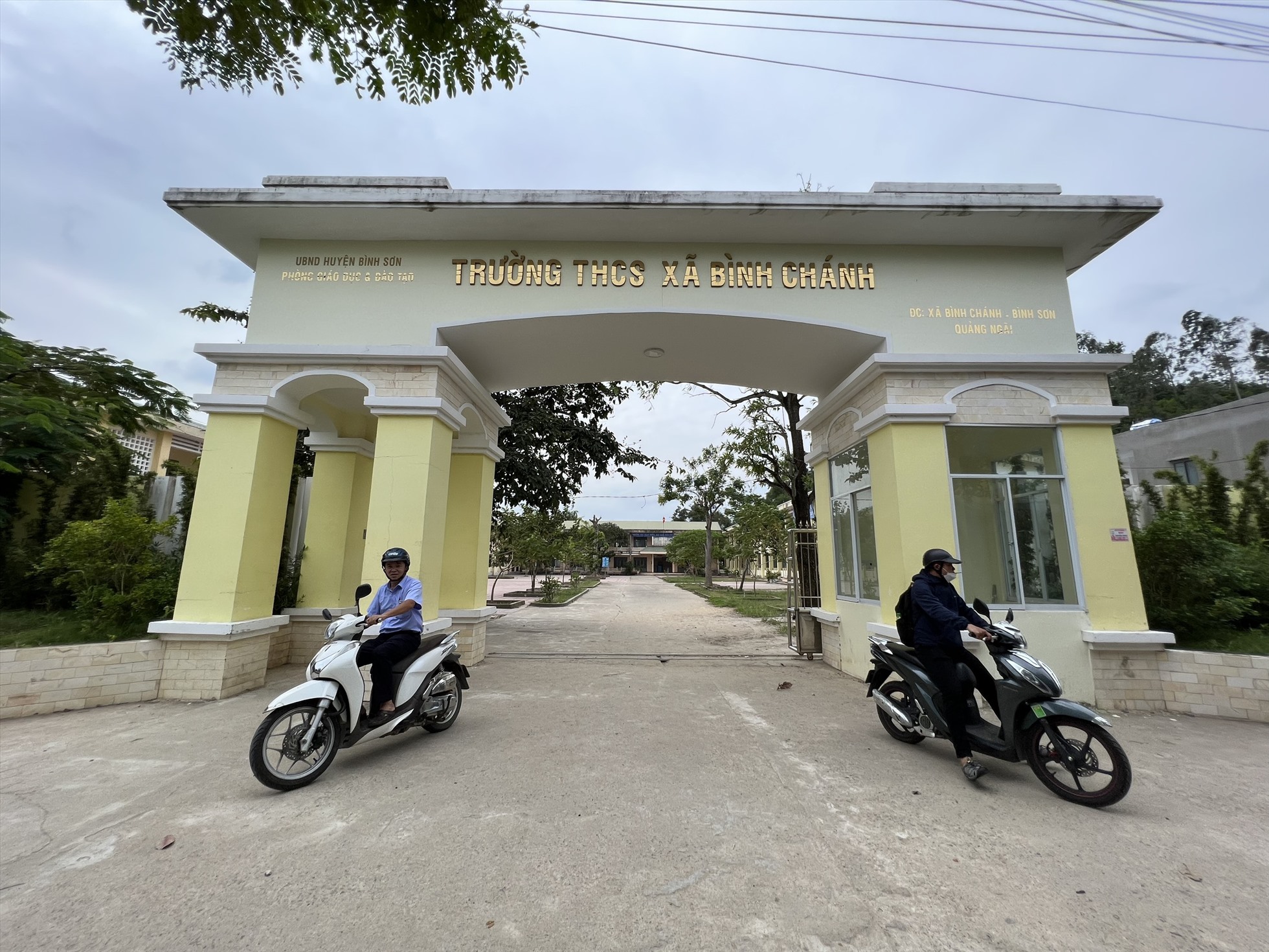 Trường THCS Bình Chánh, huyện Bình Sơn.