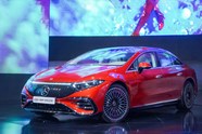 Xe i n H ng Sang Mercedes Benz EQS Gi T 4 8 T ng Ra M t T i Vi t Nam