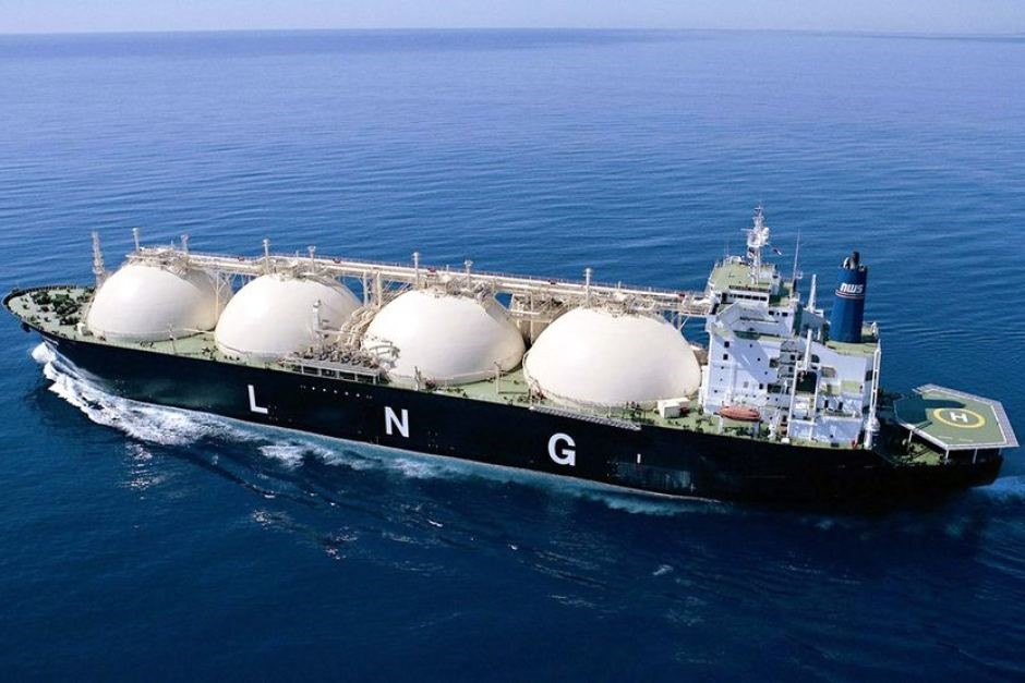 EU ráo riết nhập khẩu LNG. Ảnh: AFP