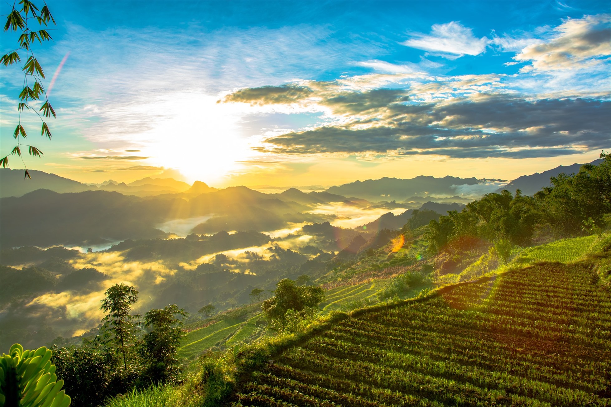 Trải nghiệm cắm trại đón bình minh ở bản Nà Bai, Sơn La.