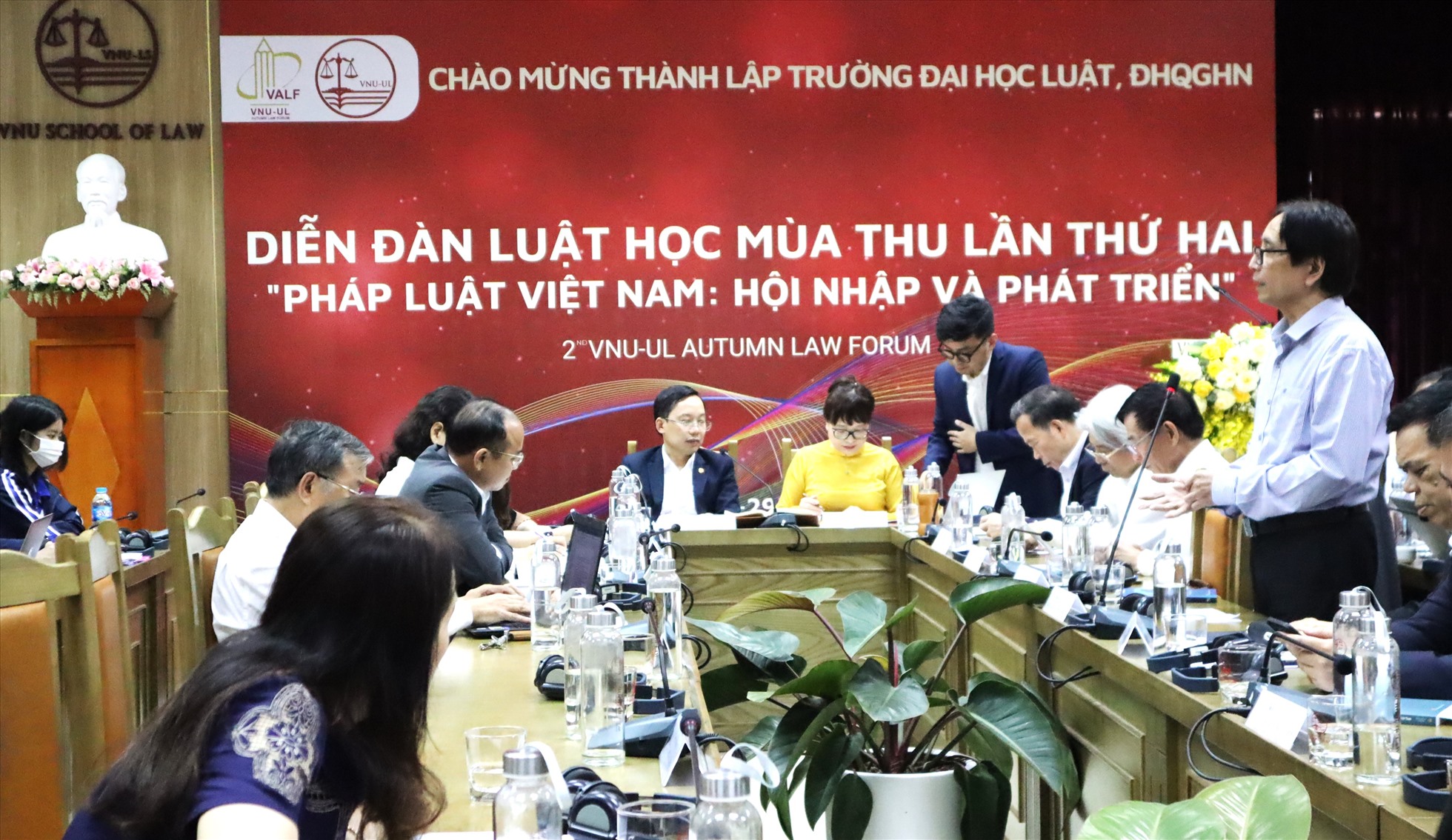 Luật học Mùa Thu nhận được nhiều ý kiến đóng góp, tham luận của các chuyên gia, học giả Việt Nam và quốc tế.