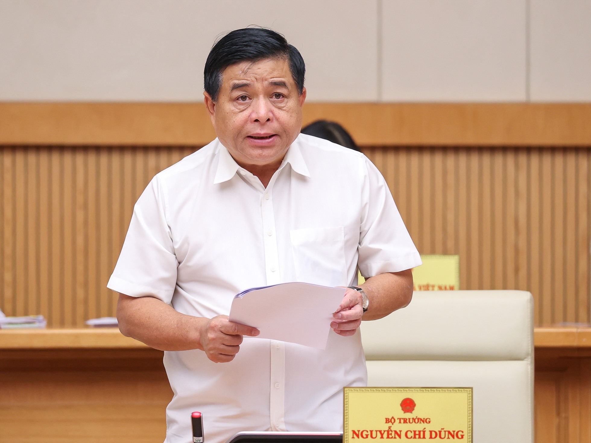 Bộ trưởng Bộ Kế hoạch và Đầu tư Nguyễn Chí Dũng nhận định nền kinh tế tiếp tục xu hướng phục hồi tích cực, lạm phát được kiểm soát