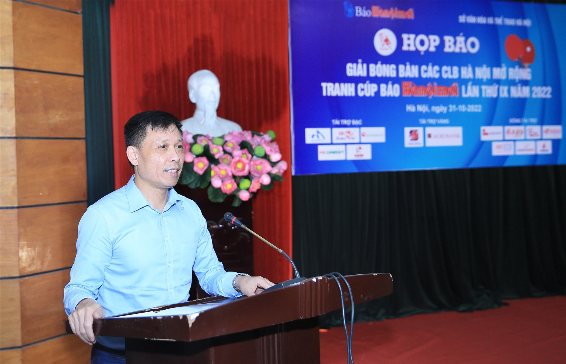 Ông Nguyễn Thành Lợi - Tổng biên tập Báo Hà Nội mới, Trưởng ban tổ chức giải -phát biểu trong buổi họp báo. Ảnh: TN