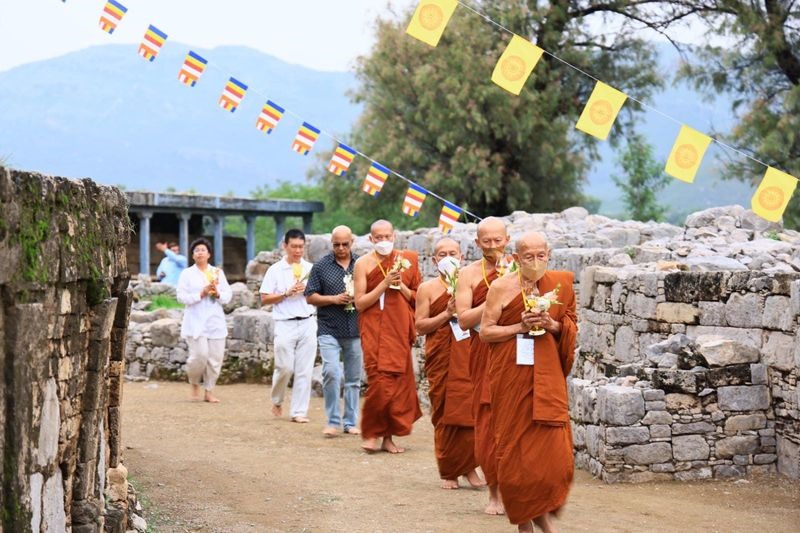 Nơi đây được coi là cái nôi của Phật giáo, nhiều người tới đây hành hương, học tập về kinh phật. Ảnh: Supplied