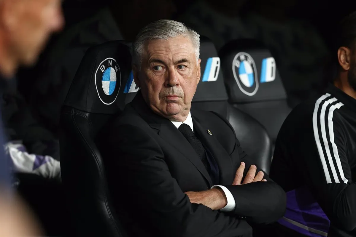 Carlo Ancelotti sẽ phải chấp nhận luân phiên đội hình. Ảnh: AFP