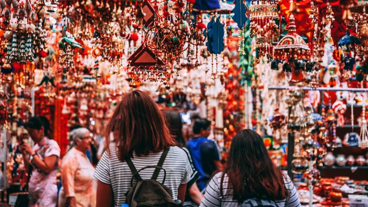 Du khách Ấn tìm điểm du lịch, nghỉ ngơi cho kỳ nghỉ lễ tháng 10. Ảnh: Unsplash