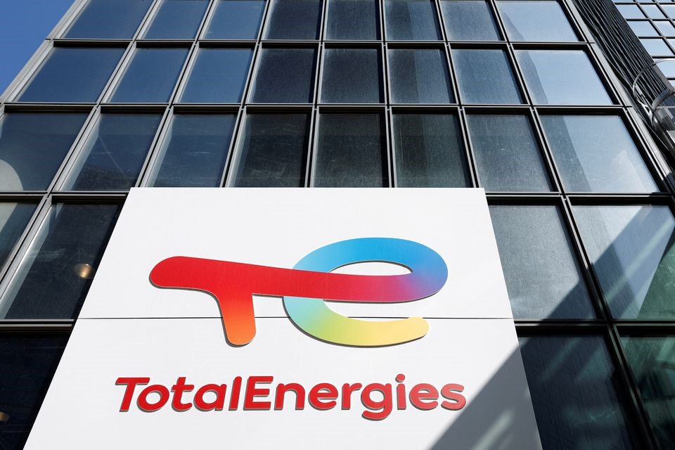 Mỏ khí đốt Roar do công ty năng lượng TotalEnergies của Pháp điều hành.Logo TotalEnergies tại trụ sở chính của công ty ở La Defense, Pháp. Ảnh: Benoit Tessier